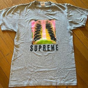 Supreme men’s tee shirt